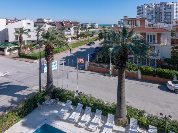 Theluna City Hotel : photo 1 de la chambre chambre familiale avec terrasse