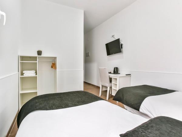 Laramond Barcelona Rooms : photo 6 de la chambre chambre triple avec salle de bains privative