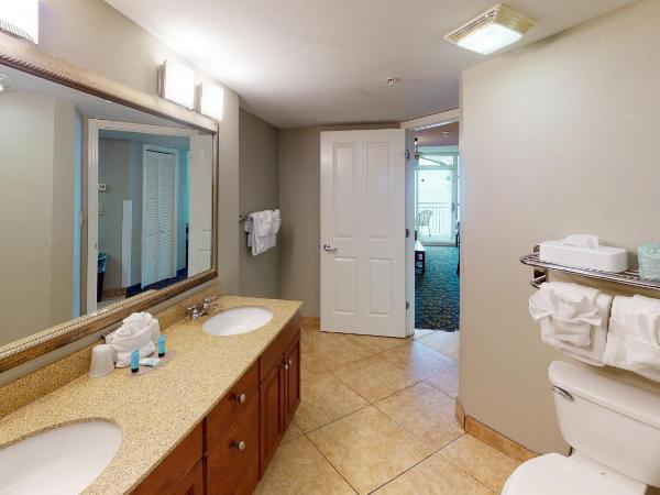 Dunes Village : photo 6 de la chambre suite lit queen-size bord de mer avec vue partielle