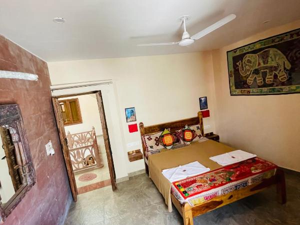 Corsican Haveli : photo 3 de la chambre chambre double deluxe avec vue sur château