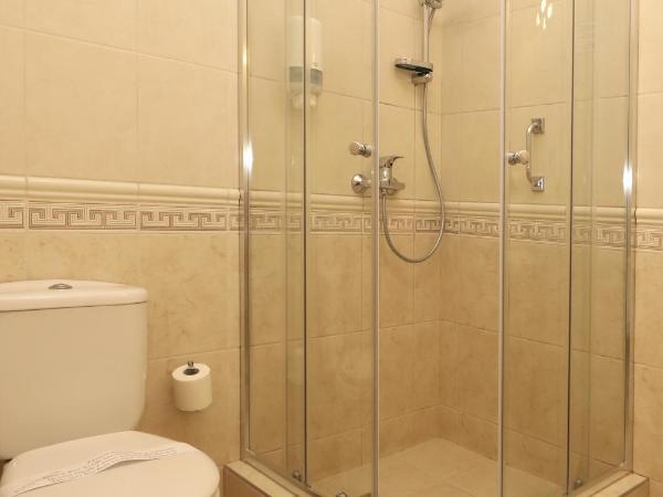 Biały Dom Henlex Hotel Restauracja : photo 3 de la chambre chambre triple standard