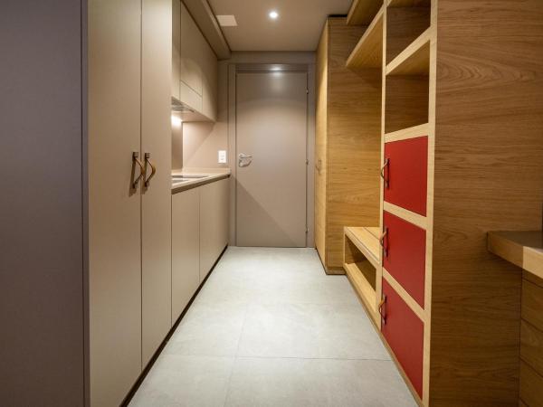 NEW OPENING 2022 - Los Lorentes Hotel Bern City : photo 10 de la chambre suite junior de luxe avec kitchenette