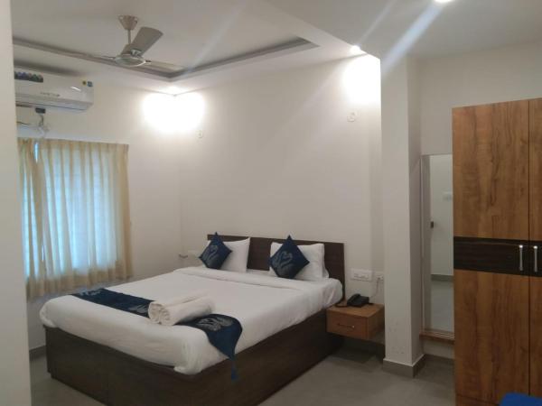 AMULYA FINE DINE RESIDENCY : photo 5 de la chambre chambre double deluxe