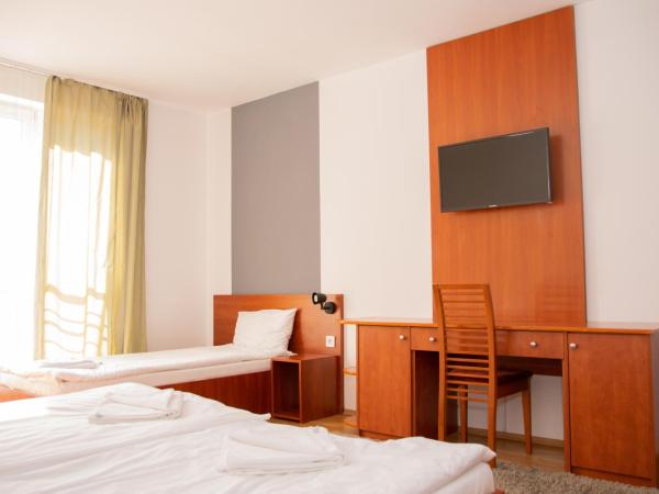 Triple M Hotel : photo 2 de la chambre chambre triple