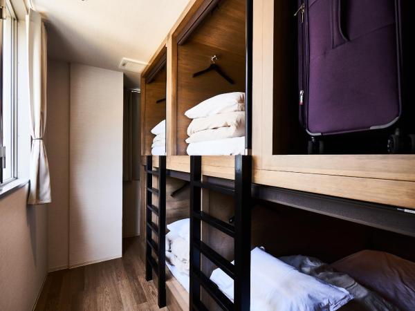 &AND HOSTEL HOMMACHI EAST : photo 7 de la chambre lit superposé dans dortoir mixte