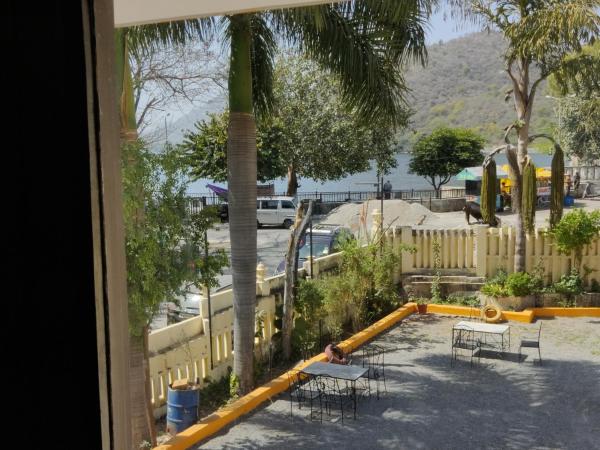 The Fateh Hotel by Le Pension Stays : photo 10 de la chambre chambre lit king-size