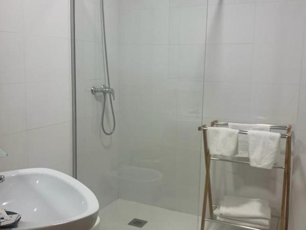 Hotel Gran Plaza : photo 4 de la chambre chambre double avec lit d'appoint