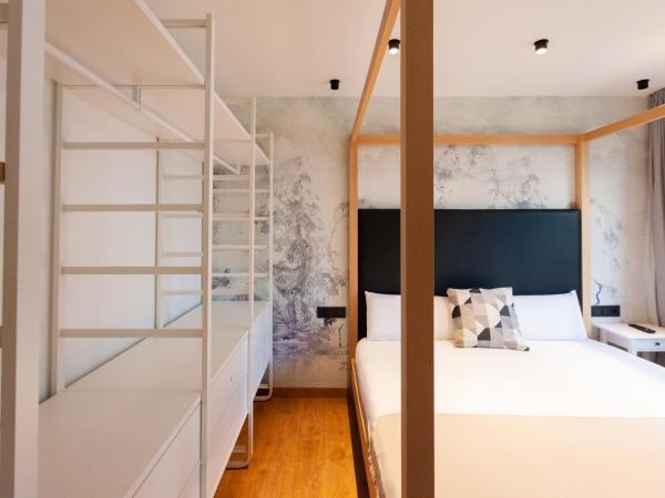 Welldone Sierpes Boutique : photo 8 de la chambre chambre lit king-size premium