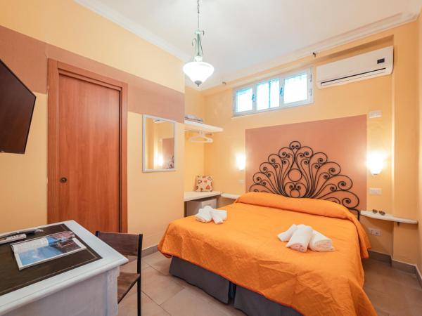 Taormina Garden Hotel : photo 3 de la chambre chambre familiale