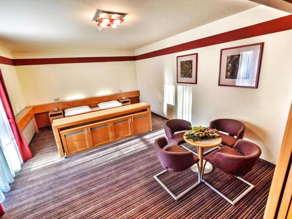 Jan Maria Hotel & Restaurant : photo 3 de la chambre appartement