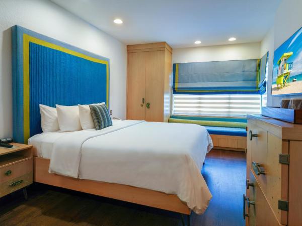 The Tony Hotel South Beach : photo 3 de la chambre hébergement deluxe - vue sur collins avenue