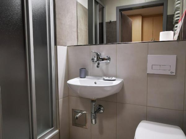 Dom Studencki Zaułek : photo 3 de la chambre chambre double Économique