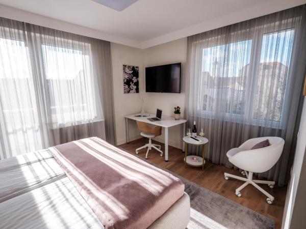 Adele Apartments : photo 4 de la chambre chambre double deluxe