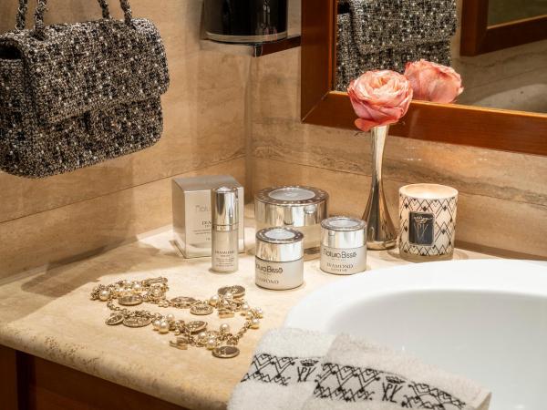 Villa Principe Leopoldo : photo 3 de la chambre suite 1 chambre de luxe avec balcon