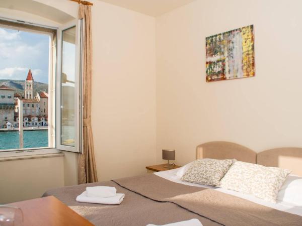 Vila Liza : photo 5 de la chambre chambre triple avec vue