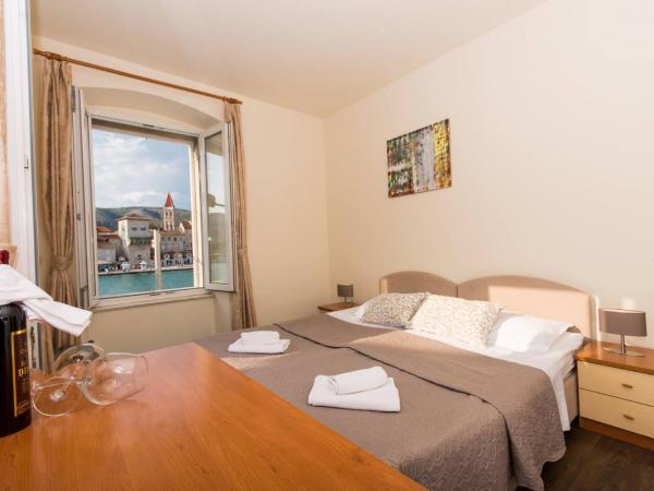 Vila Liza : photo 4 de la chambre chambre triple avec vue