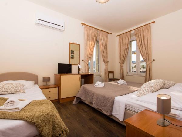 Vila Liza : photo 8 de la chambre chambre triple avec vue