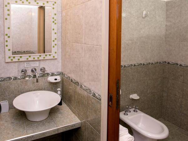 La Casa de Bulnes : photo 9 de la chambre chambre double avec salle de bains privative