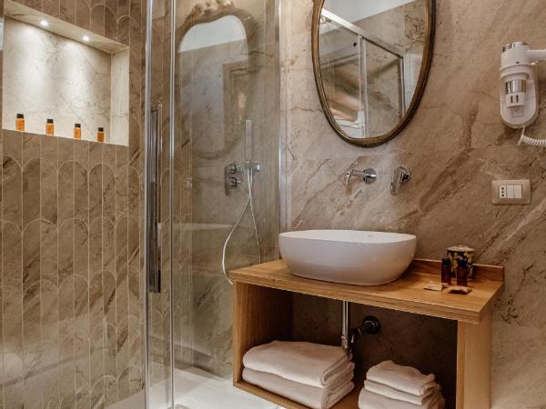 Palazzo Giunta - Porta Marina Ortigia : photo 6 de la chambre suite romantique avec terrasse - vue sur mer