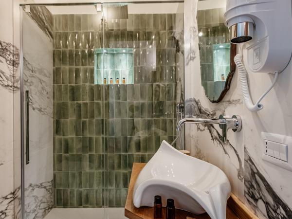 Palazzo Giunta - Porta Marina Ortigia : photo 4 de la chambre chambre double avec balcon