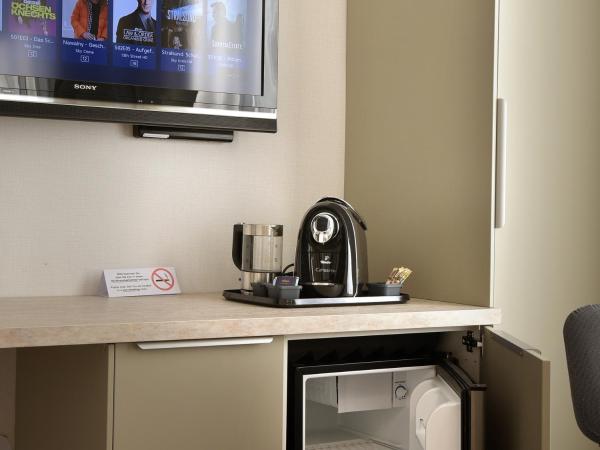 Hotel Bürgerhof : photo 5 de la chambre appartement avec balcon