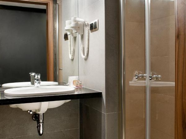 Hotel Piano : photo 5 de la chambre chambre simple