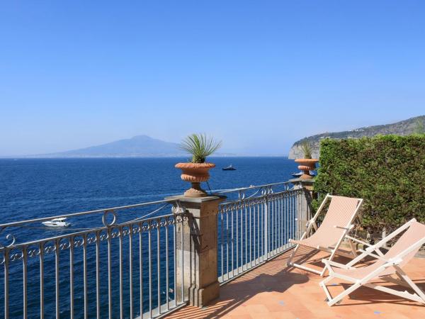 Grand Hotel Ambasciatori : photo 8 de la chambre suite signature avec bain à remous et vue sur mer