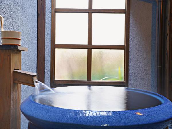 Nazuna Kyoto Nijo-jo : photo 7 de la chambre suite (59 m²) avec baignoire extérieure - réservée aux adultes