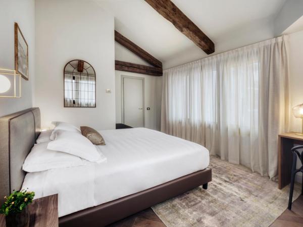 Porta Altinia Suites : photo 3 de la chambre suite junior