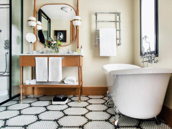 BLESS Hotel Madrid - The Leading Hotels of the World : photo 4 de la chambre chambre premium