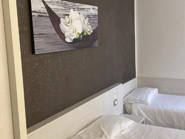 Hotel Holiday- Alla Finestrella : photo 3 de la chambre chambre triple