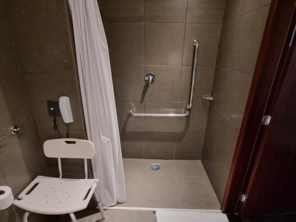 Hotel Gran Vivenzo Belo Horizonte : photo 2 de la chambre chambre lits jumeaux pour personnes à mobilité réduite