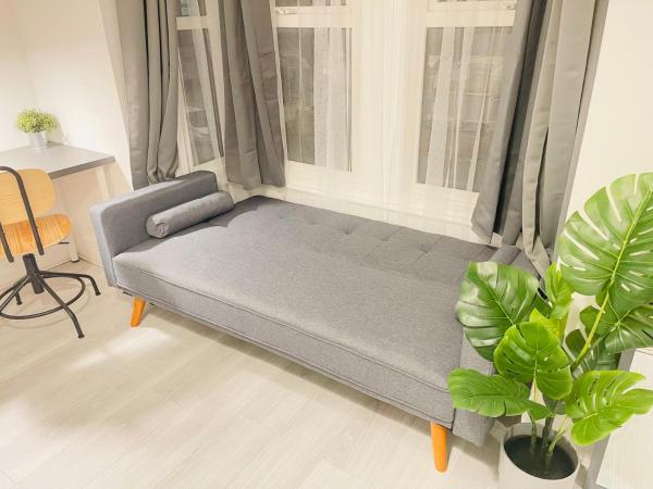 Leytonstone House - SleepyLodge : photo 7 de la chambre chambre triple basique avec salle de bains commune