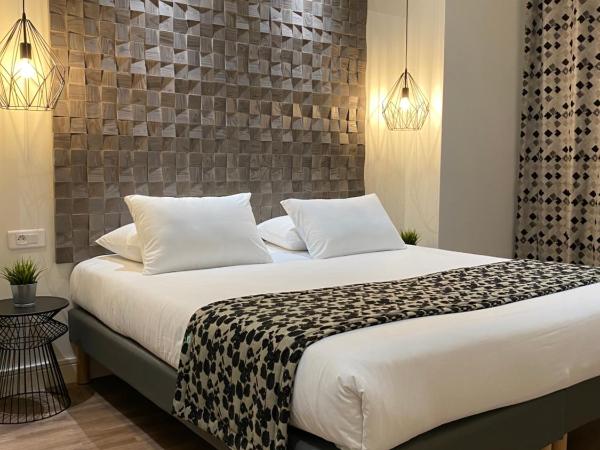 Kyriad Chalon-Sur-Saone Centre : photo 9 de la chambre chambre quadruple - 1 lit double et 2 lits simples