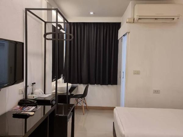 The Nimman Hotel - SHA Plus : photo 3 de la chambre petite chambre lits jumeaux