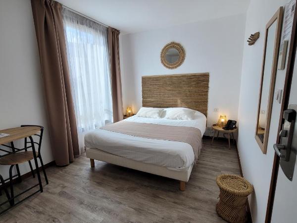 Le Relais du Valois Cognac Centre : photo 10 de la chambre chambre double