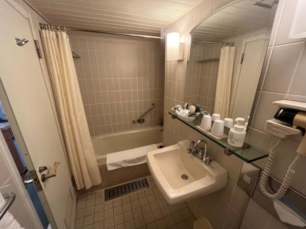 Jasmac Plaza Hotel : photo 1 de la chambre chambre lits jumeaux de style japonais - fumeurs