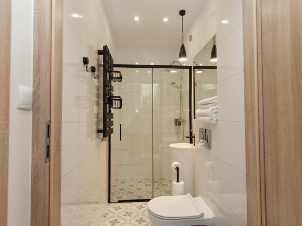 Sanatorium Willa Fortuna : photo 6 de la chambre chambre double deluxe avec balcon