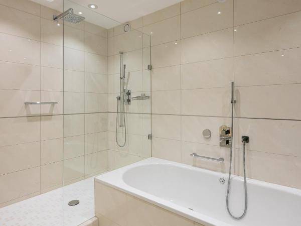 GAIA Hotel Basel - the sustainable 4 star hotel : photo 4 de la chambre suite awesome