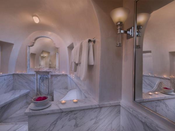 Aigialos Luxury Traditional Settlement : photo 10 de la chambre suite de l'ambassadeur - coucher de soleil