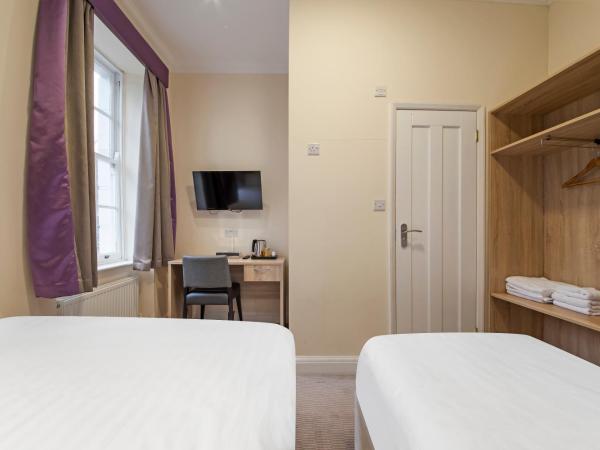 OYO 24 Sussex, London Paddington : photo 6 de la chambre chambre triple deluxe