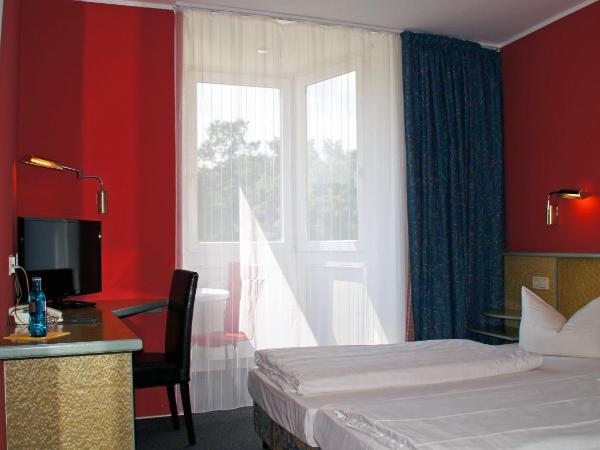 Hotel am Buschkrugpark : photo 2 de la chambre chambre double