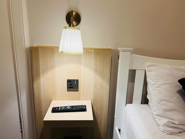 Ardenlee Guest House : photo 5 de la chambre chambre simple avec salle de bains commune