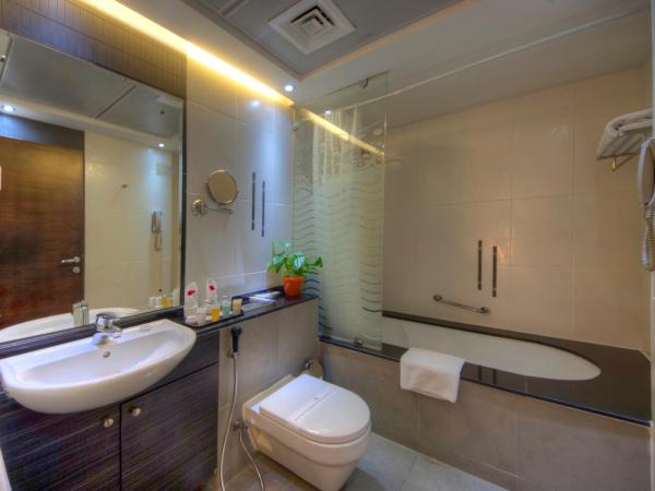 Marina View Deluxe Hotel Apartment : photo 3 de la chambre appartement 2 chambres avec 20 % de réduction sur nourriture et boissons - départ tardif à 14h00