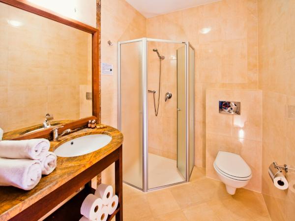 Olymp II : photo 3 de la chambre chambre lits jumeaux avec balcon