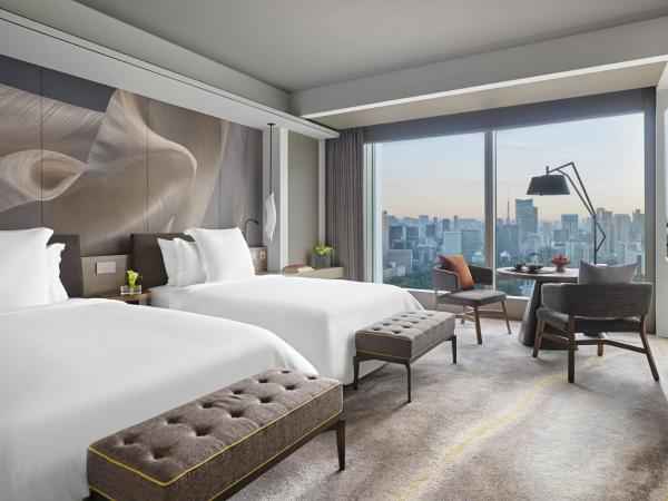 Four Seasons Hotel Tokyo at Otemachi : photo 2 de la chambre chambre double supérieure impériale - vue sur jardin