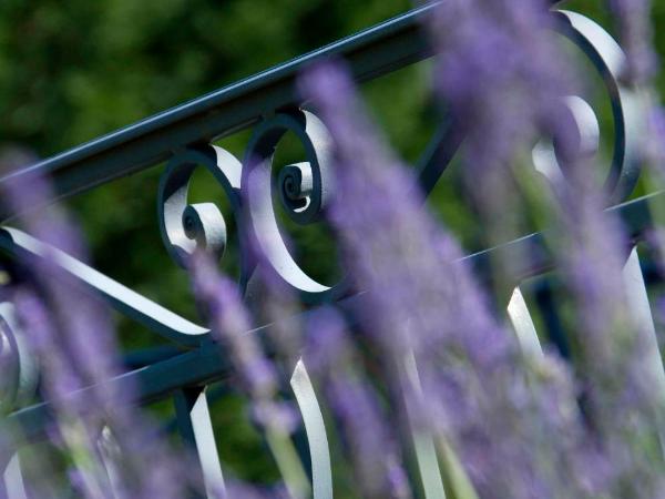 Benvengudo : photo 4 de la chambre suite - côté bastide (maximum 2 adultes + 2 enfants)