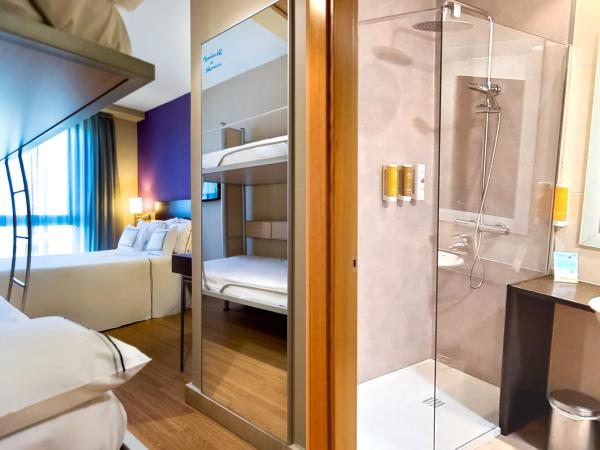 Hotel Salamanca Montalvo : photo 8 de la chambre chambre familiale (2 adultes et 2 enfants)