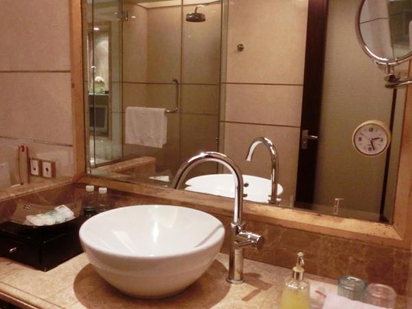 Royal Mediterranean Hotel : photo 10 de la chambre chambre lits jumeaux deluxe