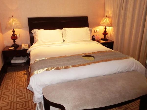 Royal Mediterranean Hotel : photo 6 de la chambre chambre lit king-size supérieure - fumeurs